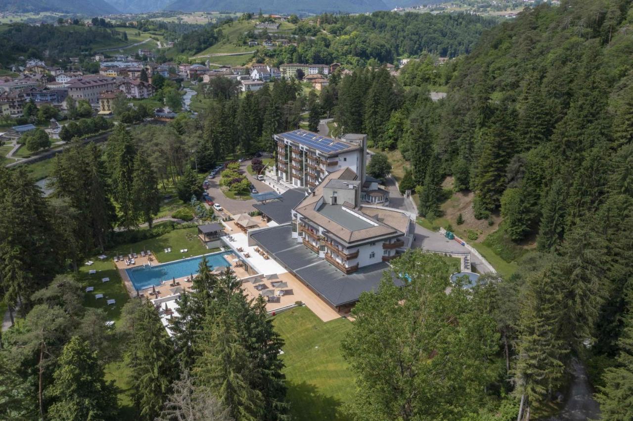 Grand Hotel Terme Di Comano 코마노테르메 외부 사진